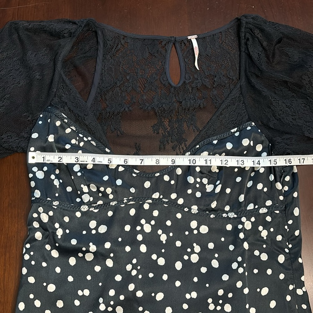 About That Mini Dress - Free People - Size Medium NWOT - Picture 4 of 9